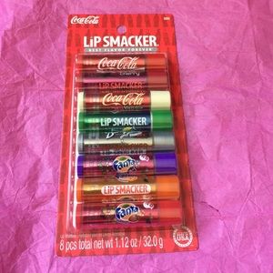 Lip smackers