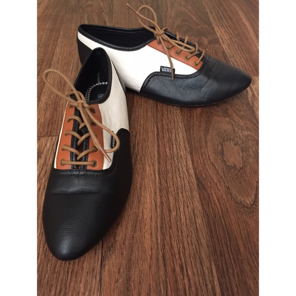 VANS Sophie Oxford Shoes