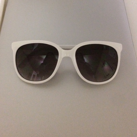 Brand new white sunglasses