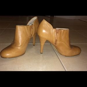 caramel color heels