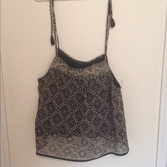 American Eagle Outfitters Tops - ✨Closet Closing✨American Eagle Top!