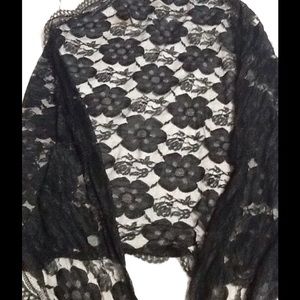 💜vintage black lace shawl💜