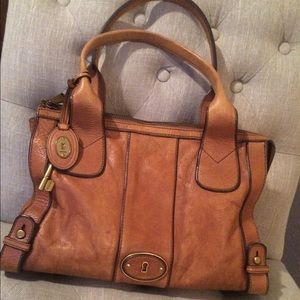 Leather Fossil purse!