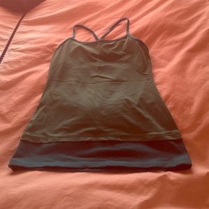 Lululemon workout top