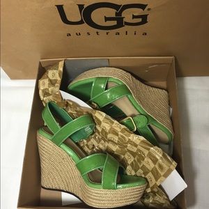 UGG JACKILYN WEDGE SANDALS NIB
