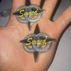 Cali smoed pins