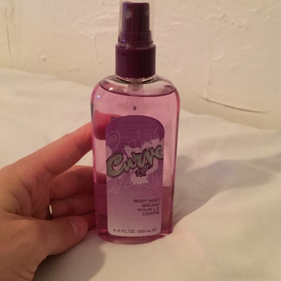 Brand new curve crush body mist