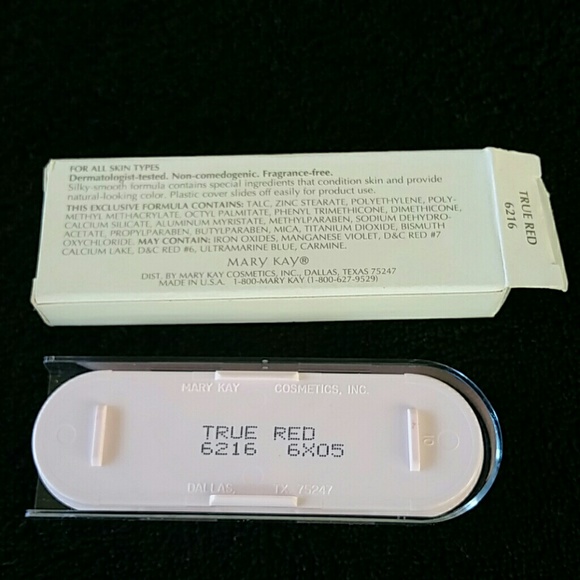 MK Cheek Color - Picture 2 of 2