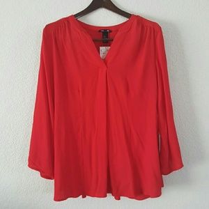 **SOLD** Brand new H&M shirt (maternity)