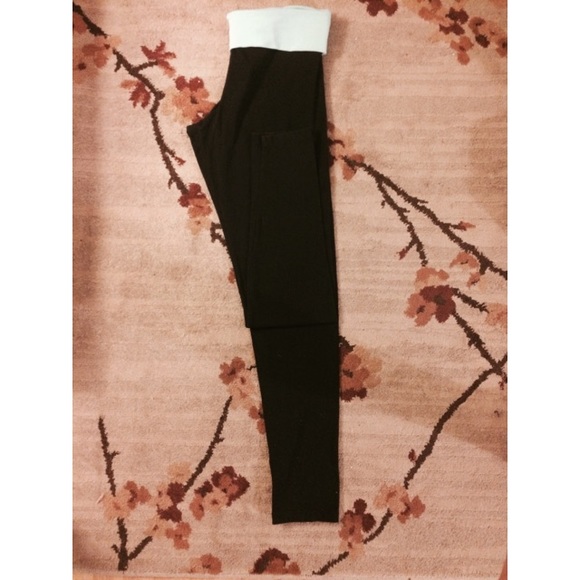 VS Yoga leggings
