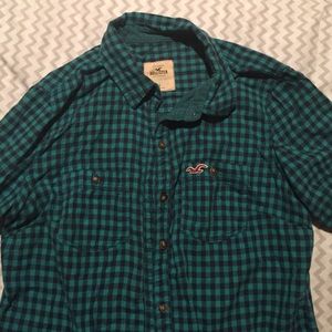 Button down turquoise and black