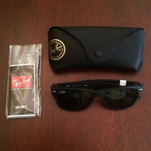 Ray-Ban New Wayfarer Matte Black