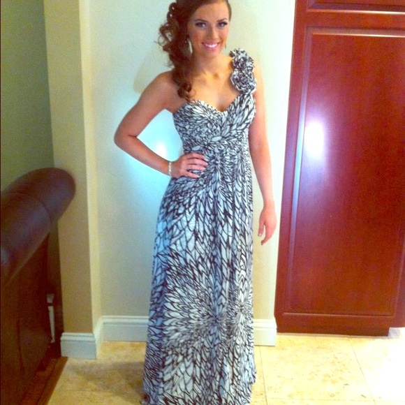 Betsy & Adam Floral Prom Dress