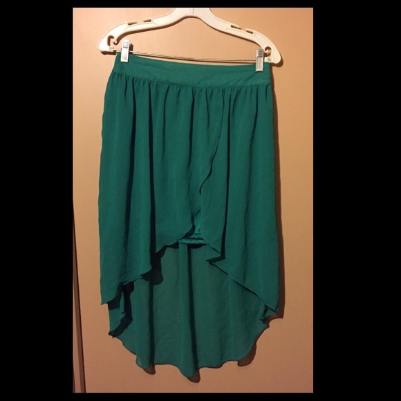Forever 21 emerald green flowy summer skirt