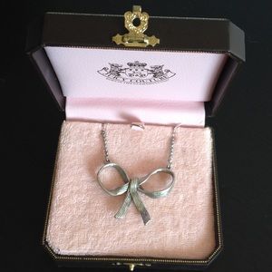 Juicy couture necklace