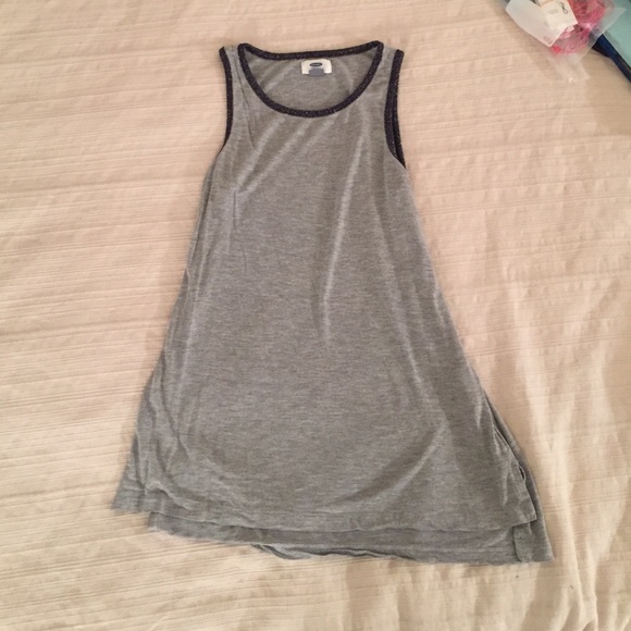 Gray, sparkle detail tank top - Picture 1 of 2