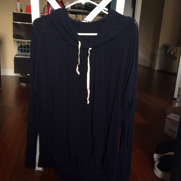 ️Brandy Melville Navy Hoodie