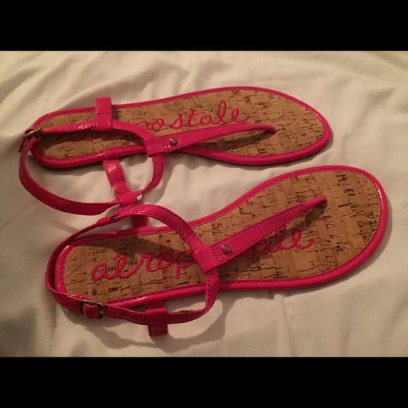 Aeropostale sandals pink in color