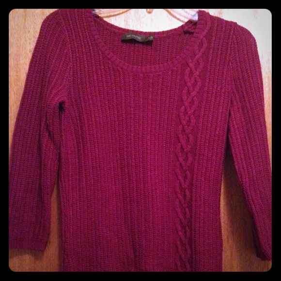 🎉SALE!🎉 Magenta Cable Knit Sweater
