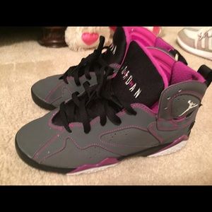 Retro 7 Valentine Day