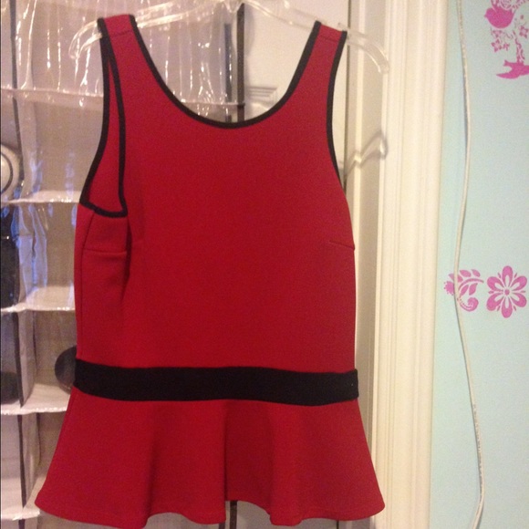 dark red solid sleeveless professional top