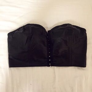 Sexy faux leather CROP TOP Urban Outfitters Size S