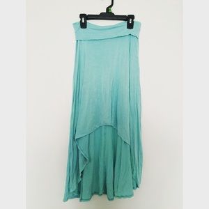 High to Low Skirt😍PRICE FIRM!