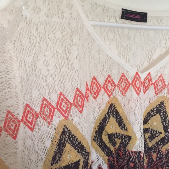 V-neck pull over. Tilly's for exposure. - Picture 4 of 4