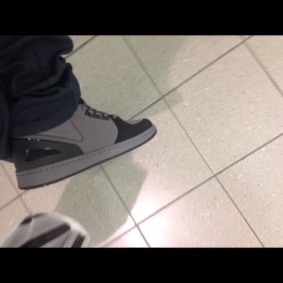 Jordan 1 flight 3s purple gray scheme brand new - Picture 2 of 4