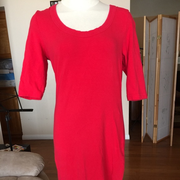 Red Venus knit dress. Knee length.