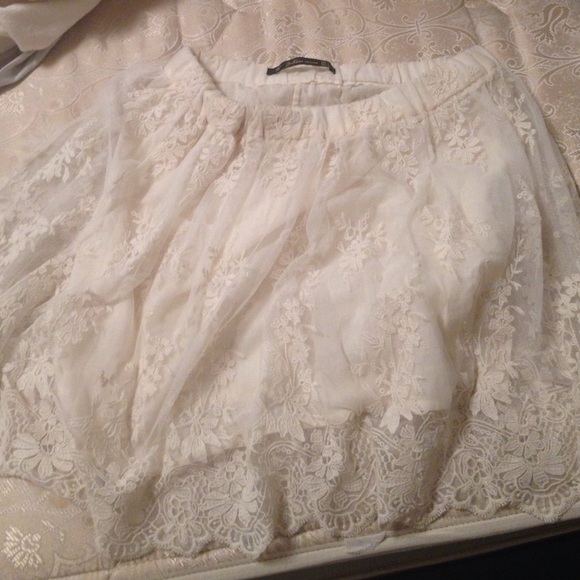 Size small flower pleated skirt