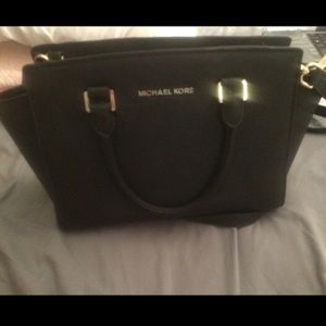 Michael Kors Medium Black Selma
