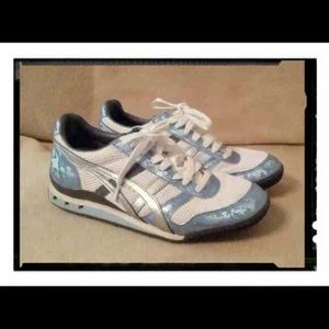 Onitsuka Tiger Sneakers 👟 👟