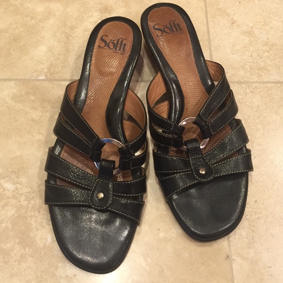 Sofft black sandals