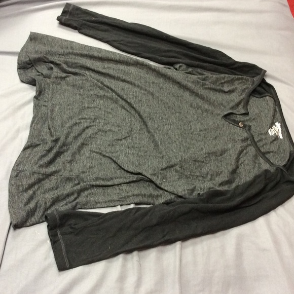 Simple black and gray baseball tee - Picture 1 of 1