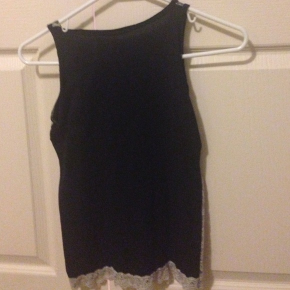 Black and creme lace tank top - Picture 2 of 2