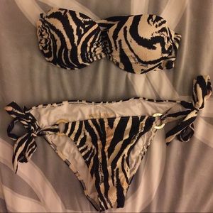 Victoria's Secret bombshell bathing suit