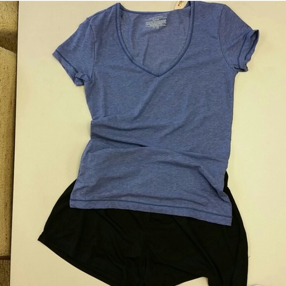VS Tee NWT