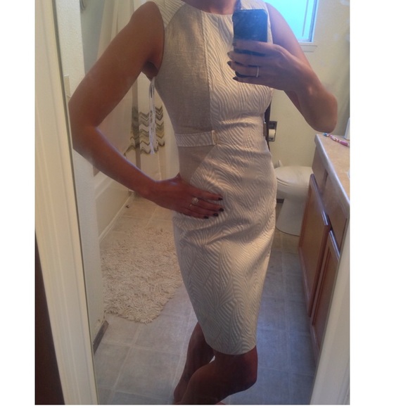 Calvin Klein Ivory sheath dress - Picture 1 of 4