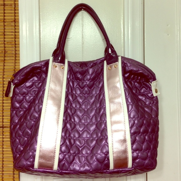 Justin Bieber Handbags - Justin Bieber "Girlfriend" Purple Hearts Tote