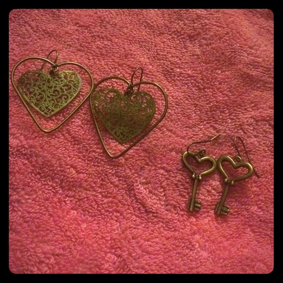 {Gold Heart & Key Earrings}