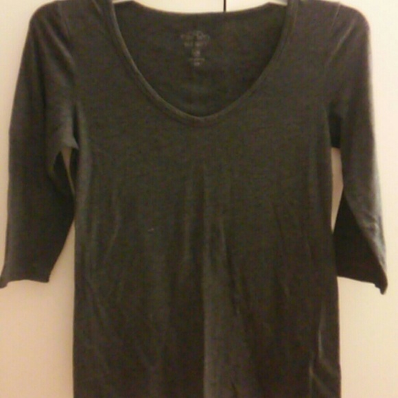 🚫 S O L D 🚫 Grey 3/4 Sleeve Top