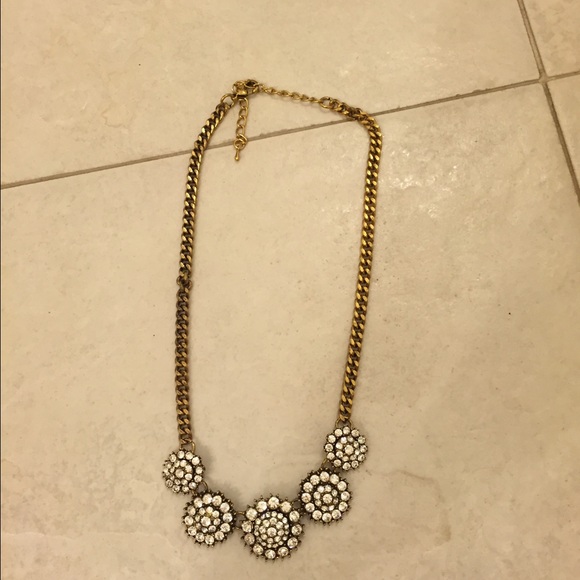 Jewelry - Small crystal statement necklace