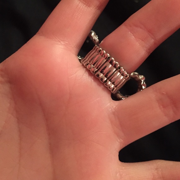 Adorable ring. - Picture 2 of 2