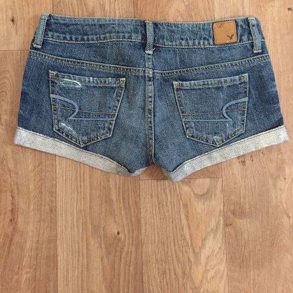 Denim shorts - Picture 2 of 3