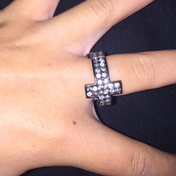 cross ring.