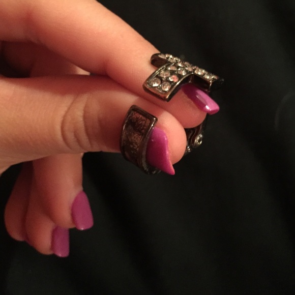 cross ring. - Picture 2 of 2