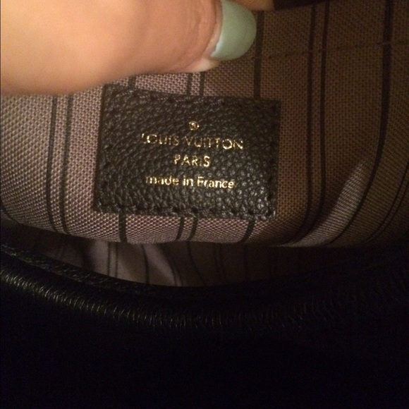 Authentic Louis Vuitton montaigne gm empreinte - Picture 3 of 4