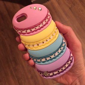 Sweet macaron iPhone 5 case.