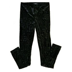 Brand New Textured Aztec Leggings